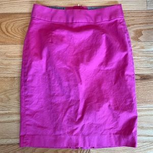 BANANA REPUBLIC Petite Size 2, at the knee skirt. Beautiful color!